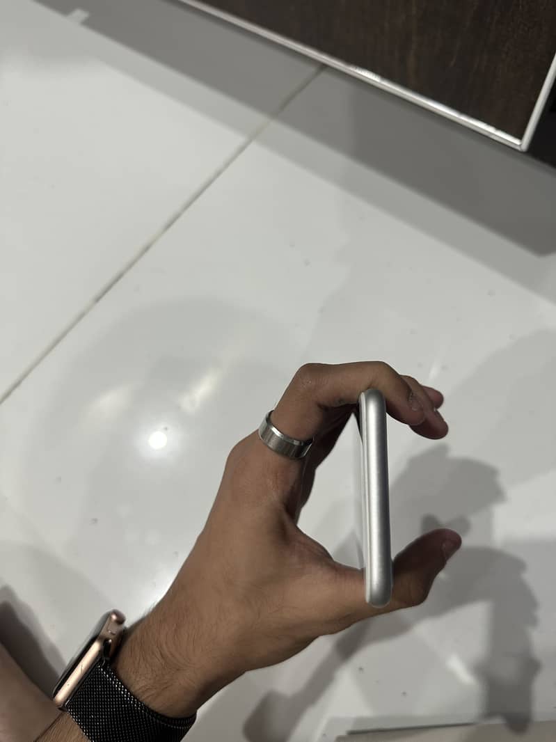 Apple iPhone 8 6