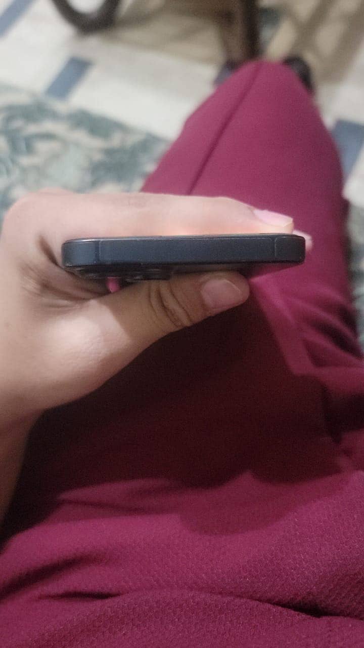 Apple iPhone 13 1