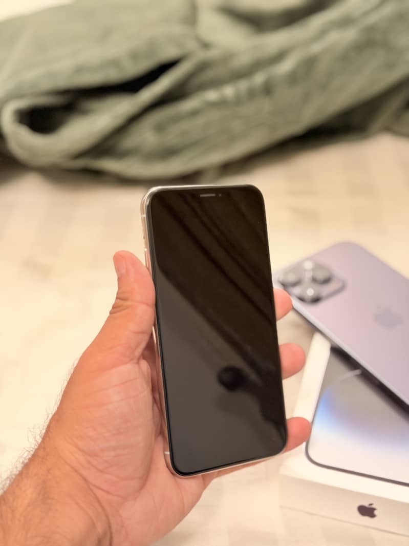 Apple iPhone X 7