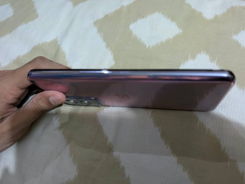 One Plus 9 4