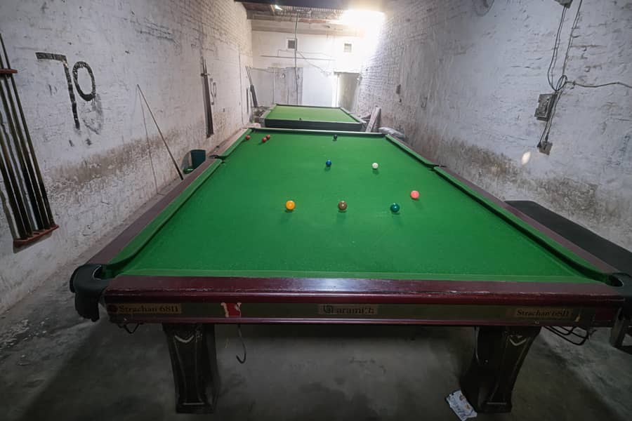 snooker table 5