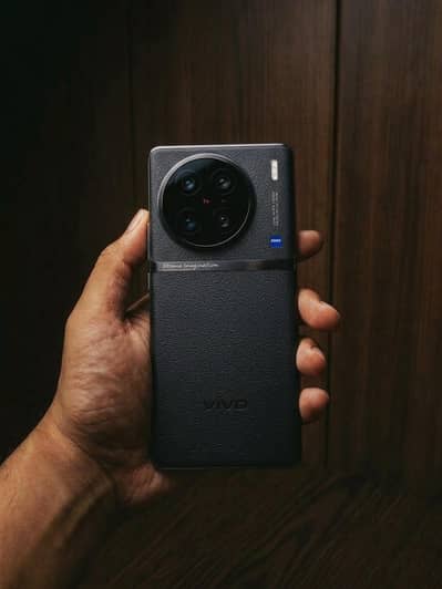 Vivo X90s