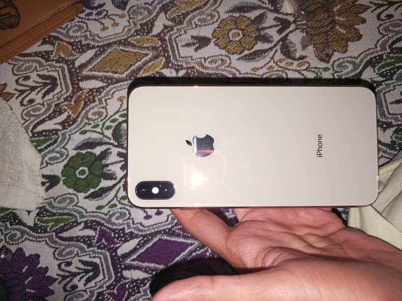 Apple iPhone XS Max 0