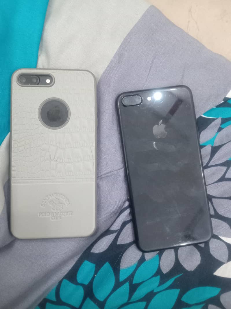 Apple iPhone 7 Plus 1