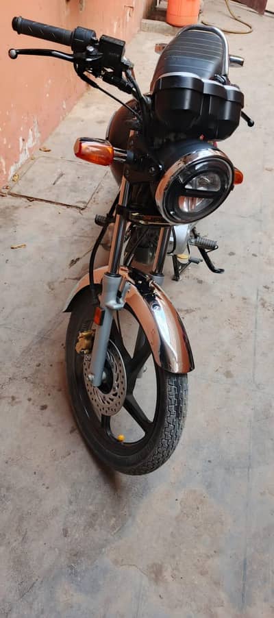 Honda CG 150 for Sale – Black Colour – Excellent Look