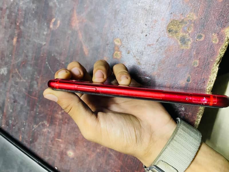 Apple iPhone 11 3