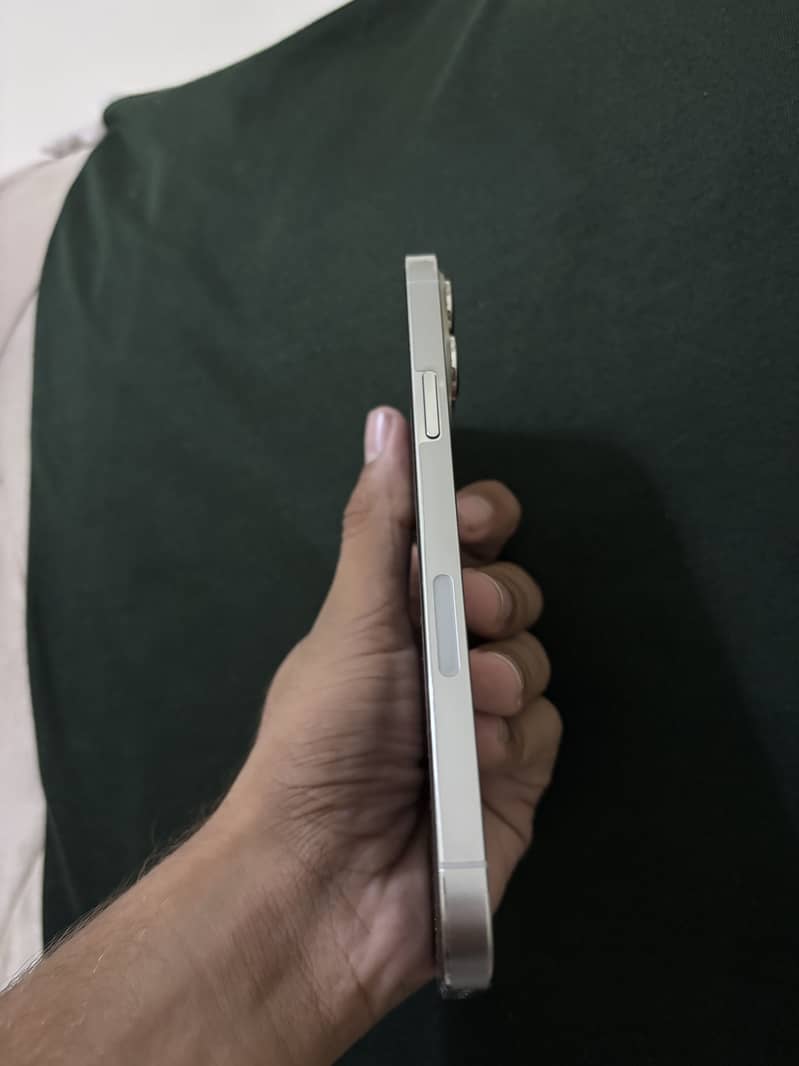 Apple iPhone 13 Pro Max 3