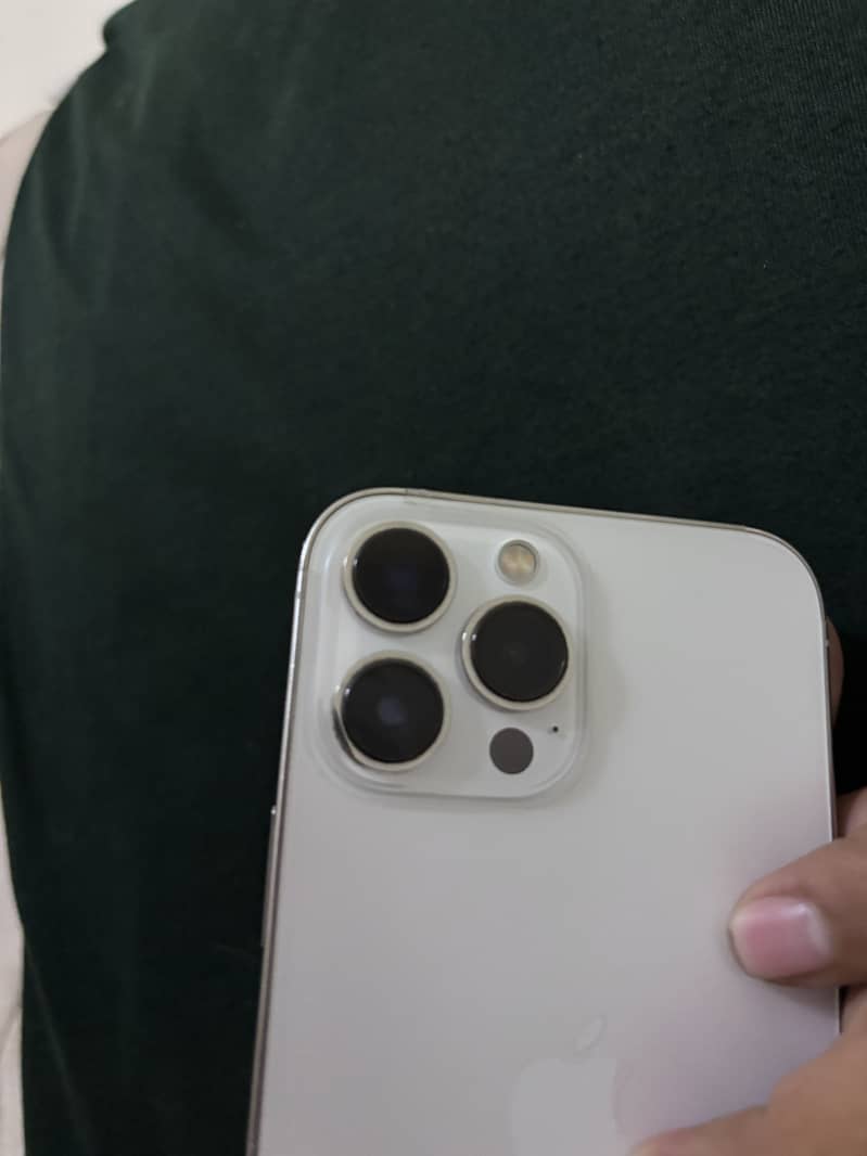 Apple iPhone 13 Pro Max 6