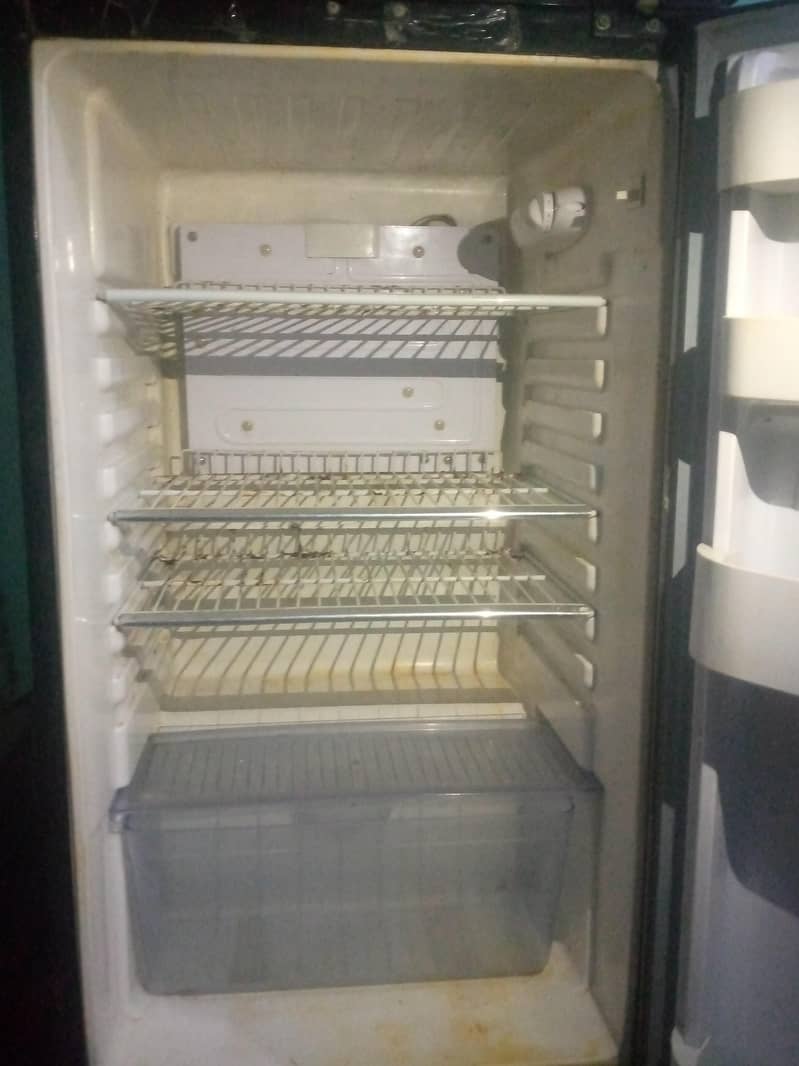 Orient Refrigerator 2