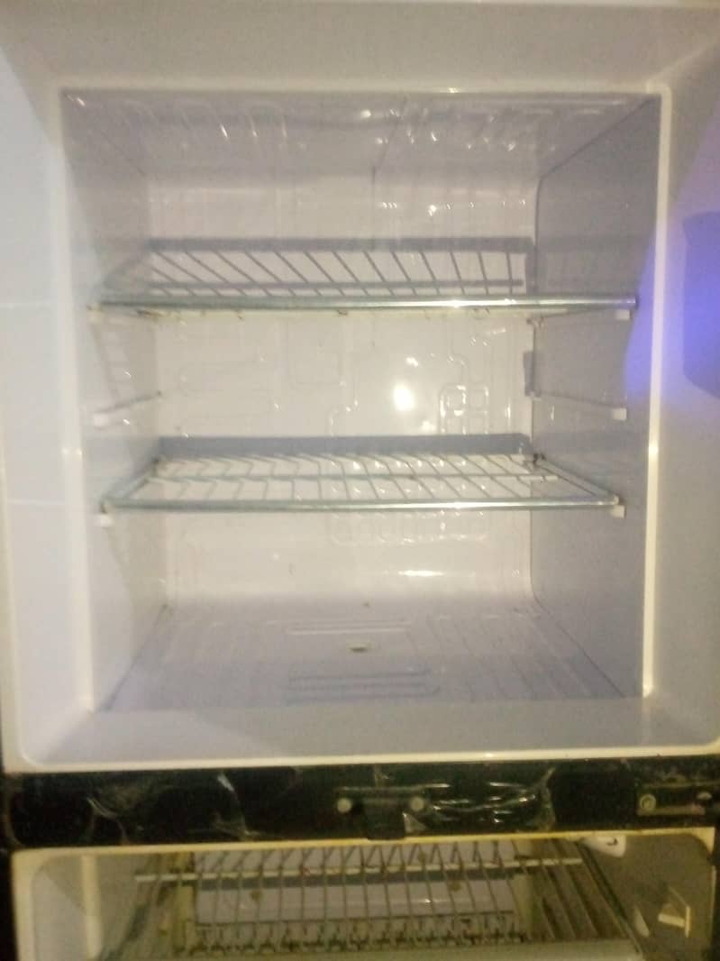 Orient Refrigerator 3
