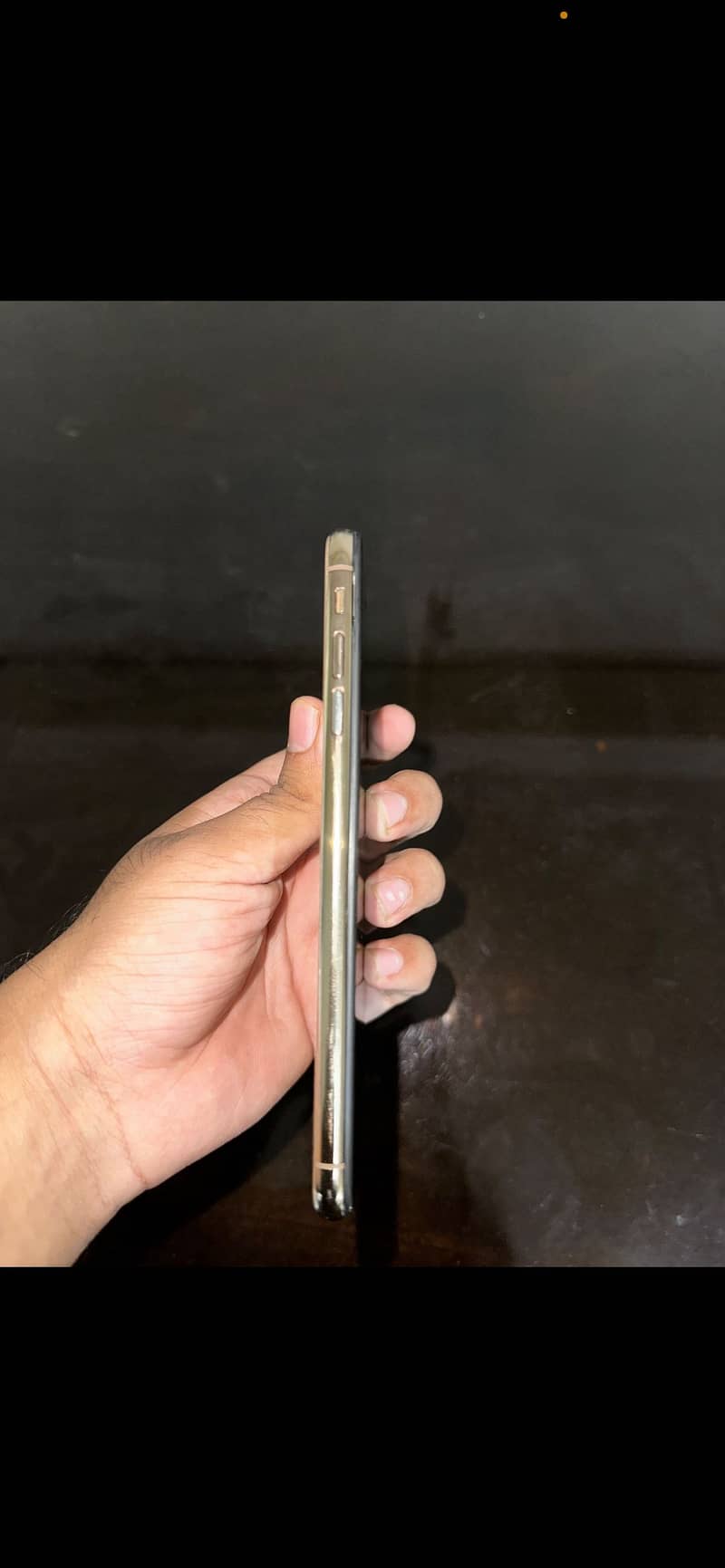 Apple iPhone XS Max 7