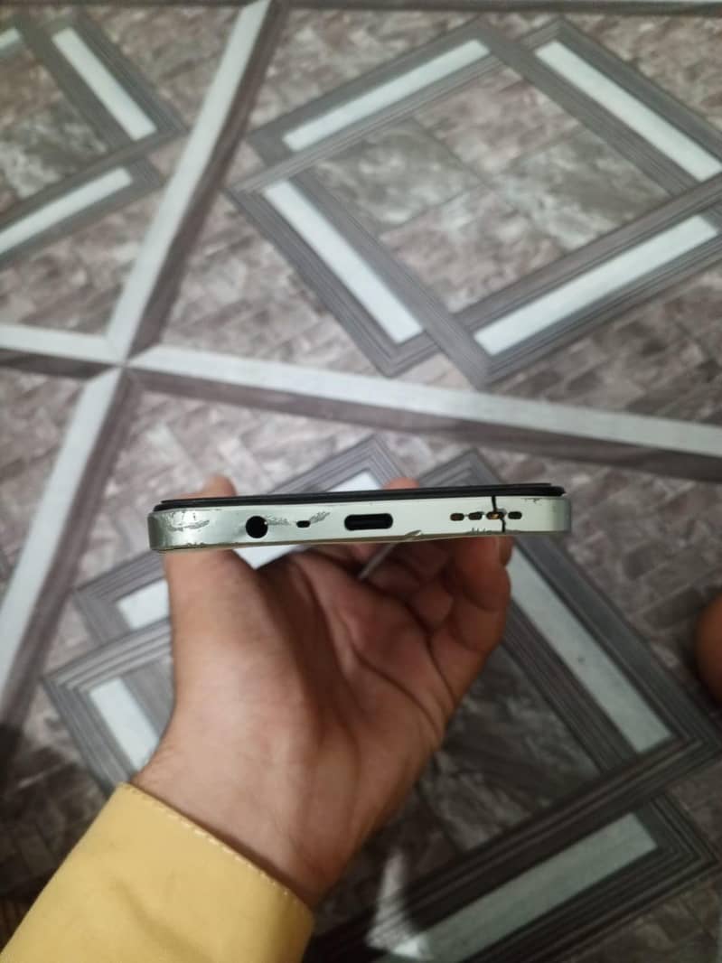 Realme Note 60x 2