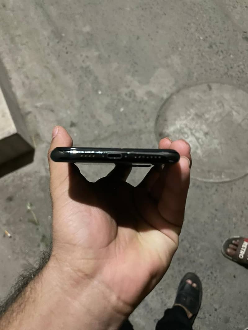 Apple iPhone 11 Pro Max 3