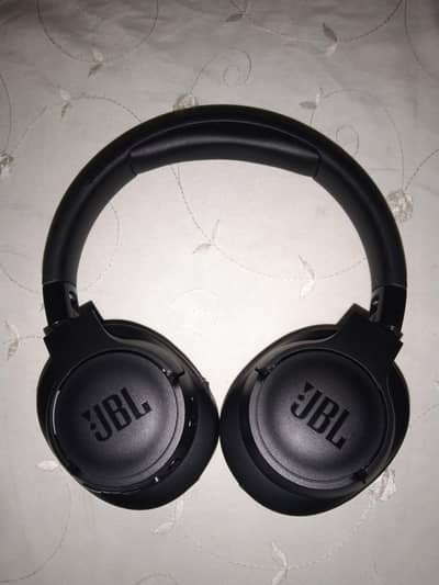 JBL 760NC