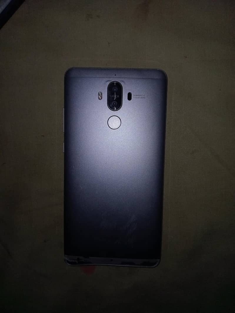 Huawei Mate 9 0