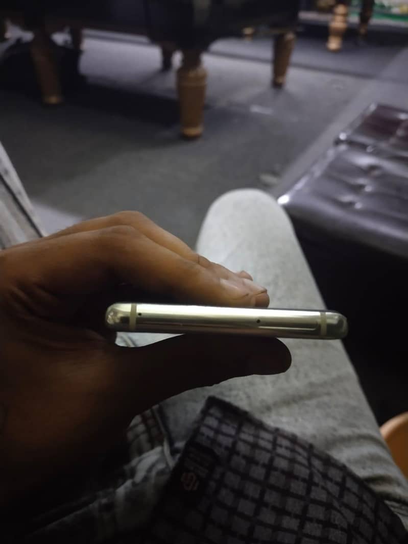 Samsung Mobile Note 8 7