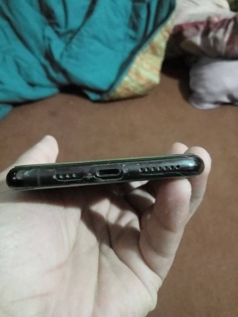 Apple iPhone 11 Pro Max 0