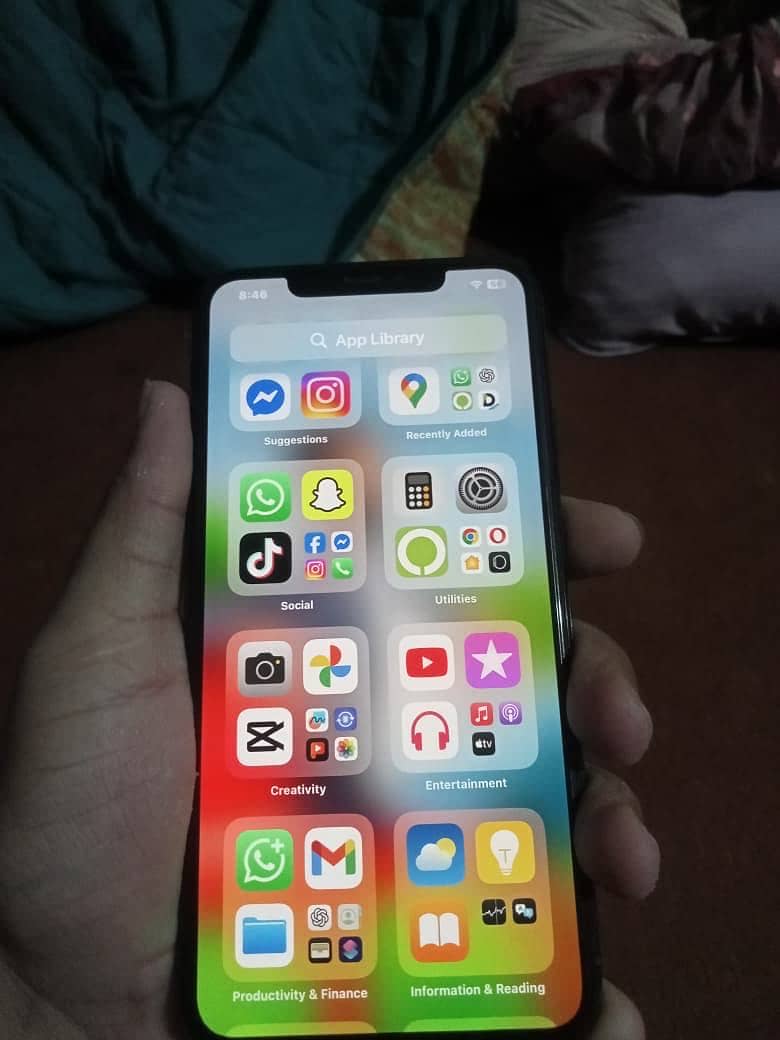 Apple iPhone 11 Pro Max 1