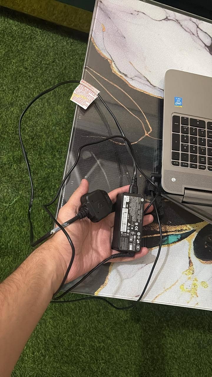 hp laptop 4