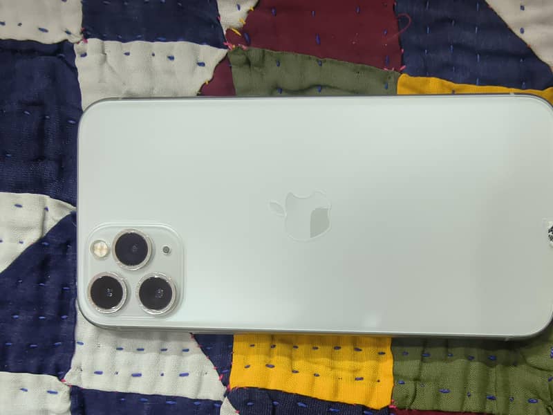 Apple iPhone 11 5