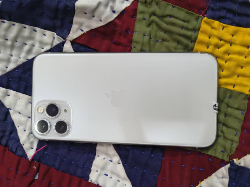 Apple iPhone 11 6