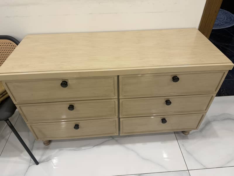 Dressing table 1