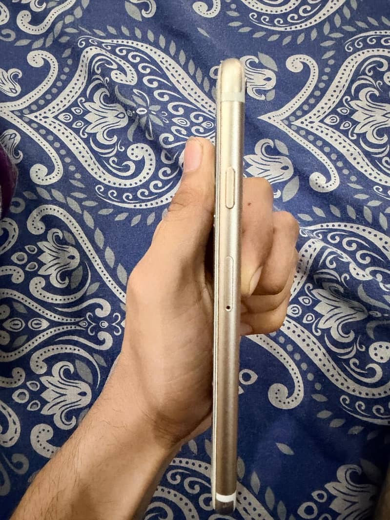 Apple iPhone 6S 2