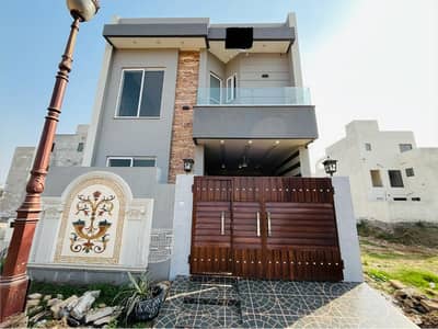 5 MARLA BRAND NEW HOUSE FOR SLAE