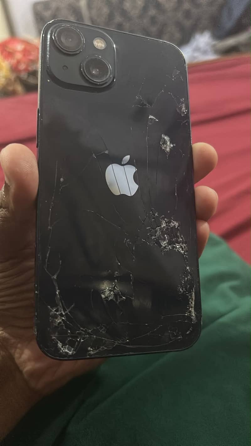 Apple iPhone 13 1