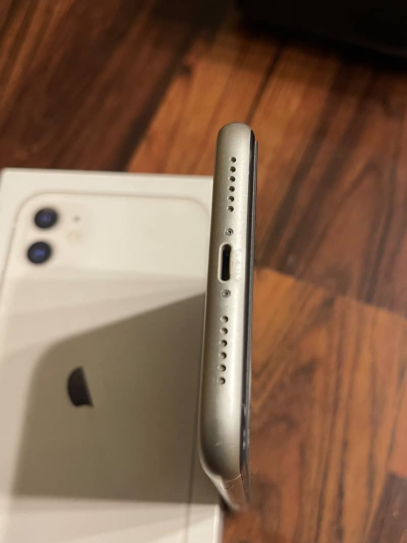 Apple iPhone 11 5