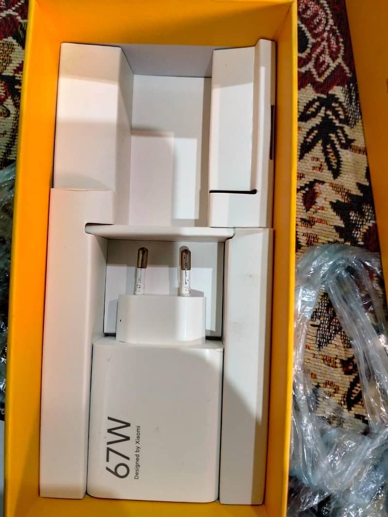 Xiaomi POCO M6 Pro 10