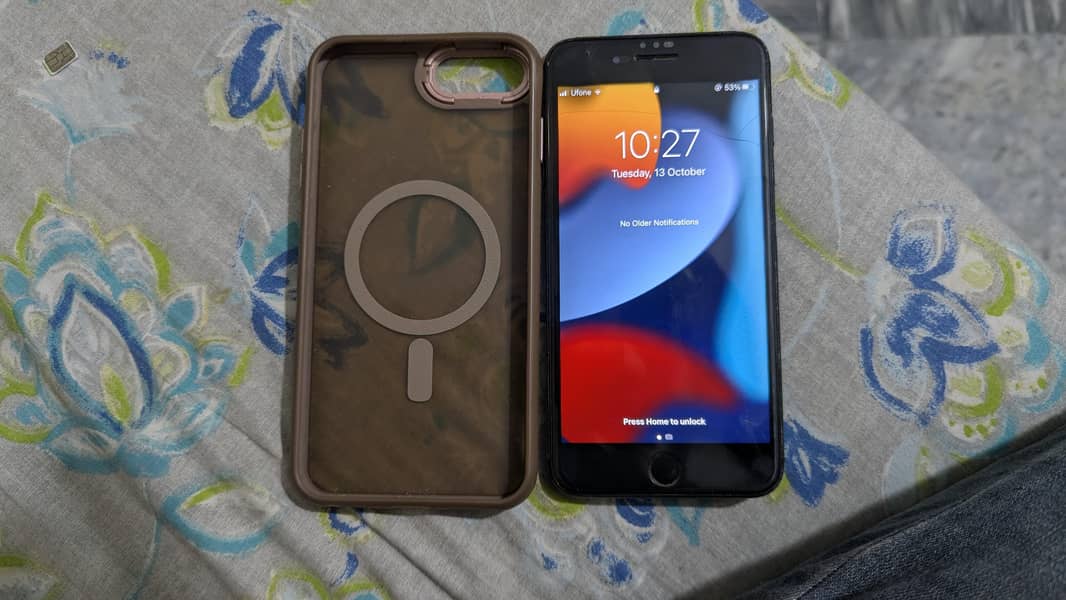 Apple iPhone 7 Plus 1