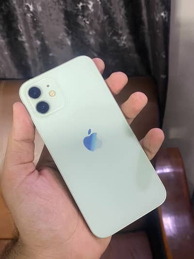 Apple iPhone 12