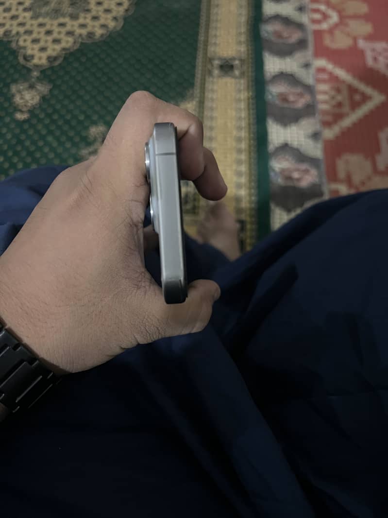 Apple iPhone 15 Pro 5