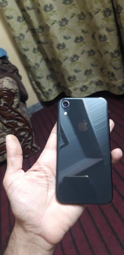 Apple iPhone XR