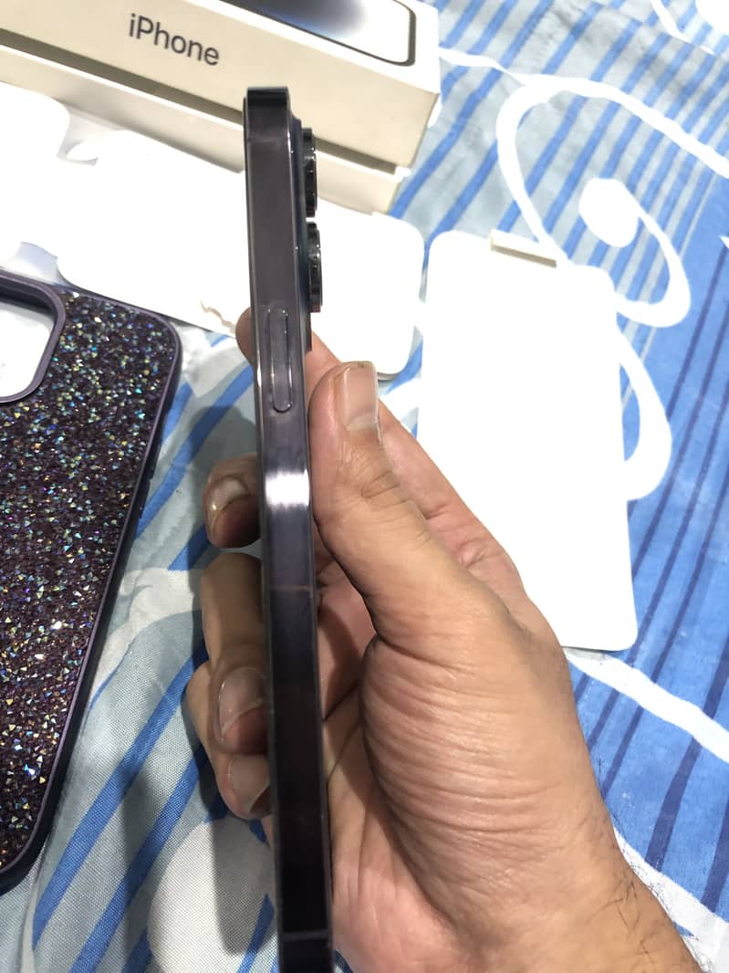 Apple iPhone 14 Pro Max 8