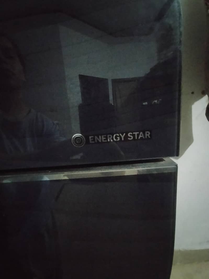 Refrigerator 1