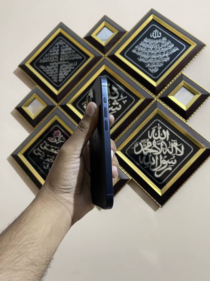 Apple iPhone 15 Pro 6