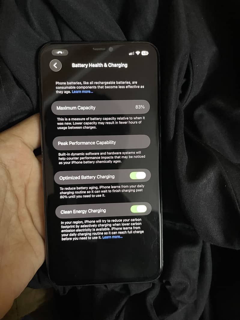 Apple iPhone 11 Pro Max 4