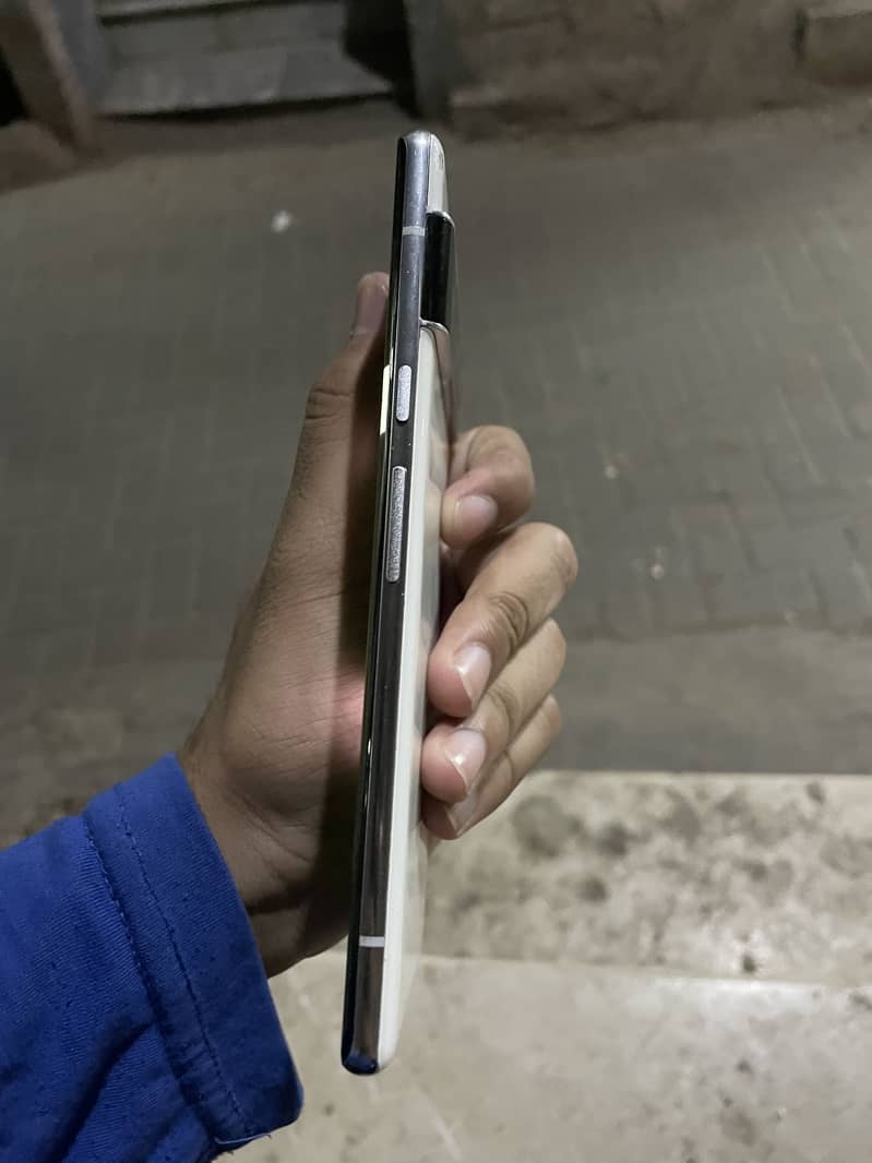 Google Pixel 6 Pro 2