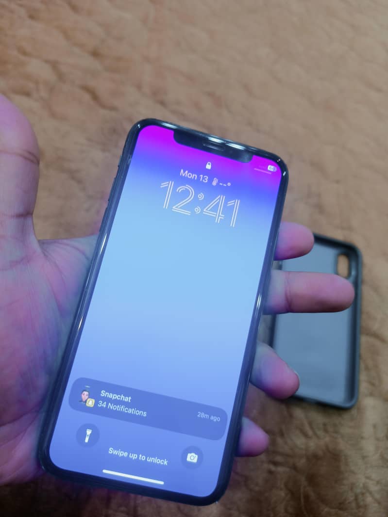 Apple iPhone X 6