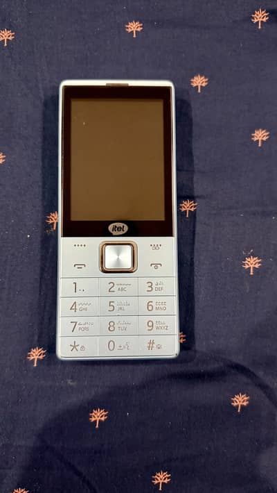 Itel Power 700