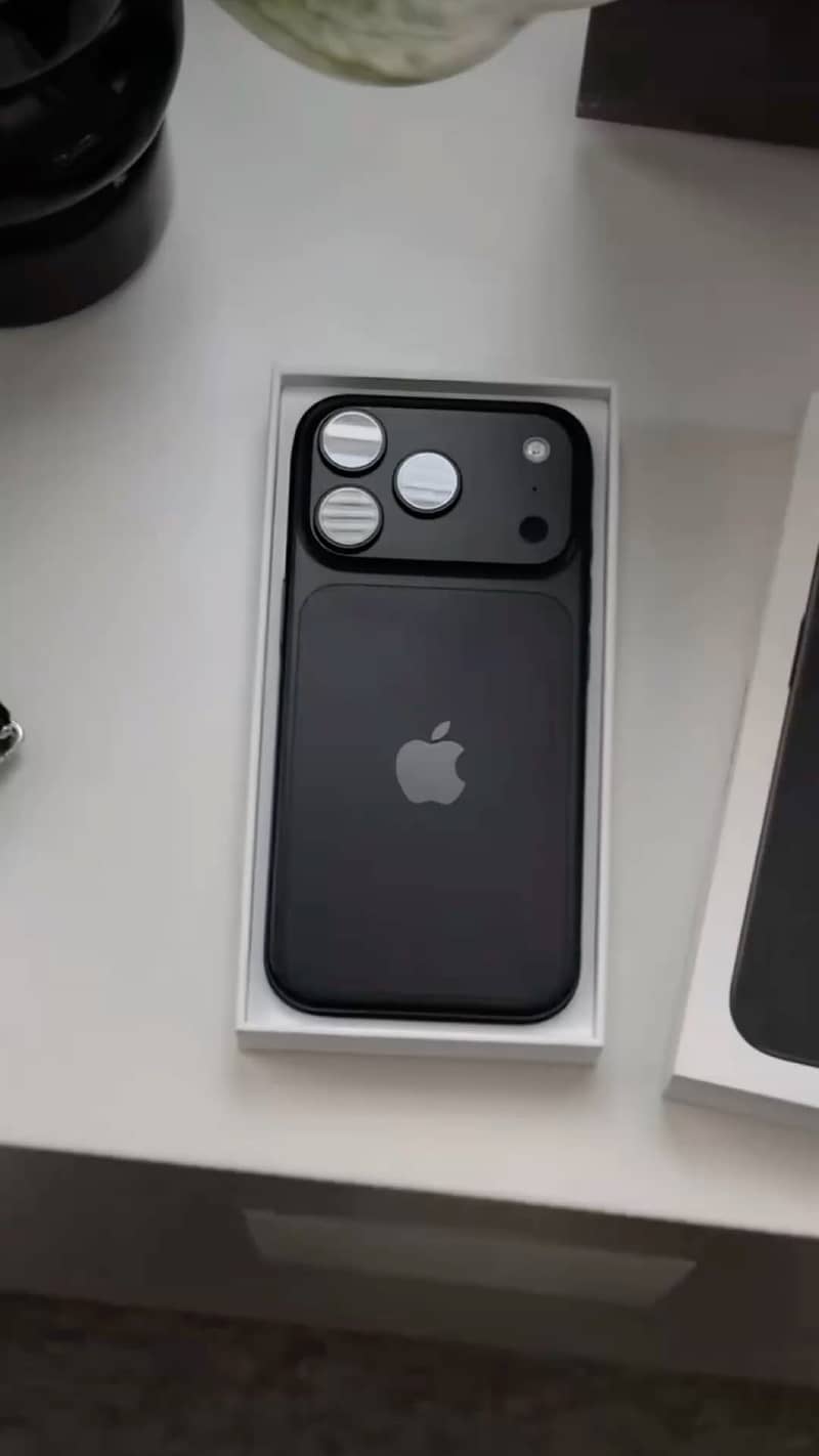 Apple iPhone 18 Pro 1