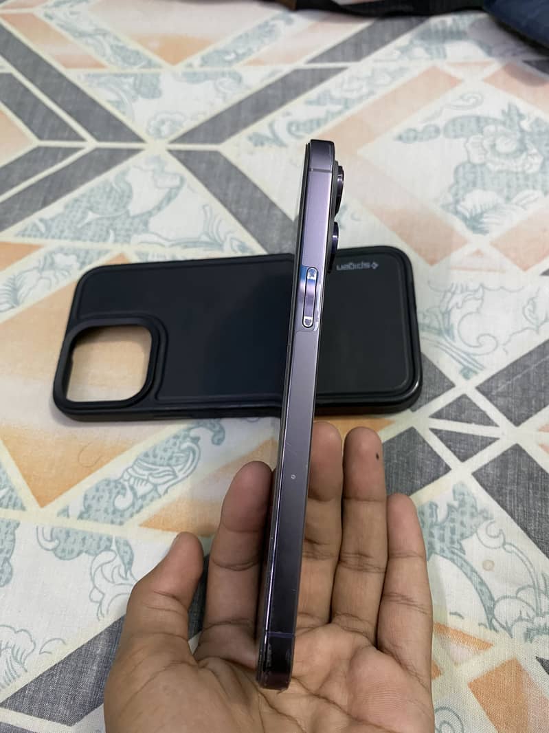Apple iPhone 14 Pro Max 2
