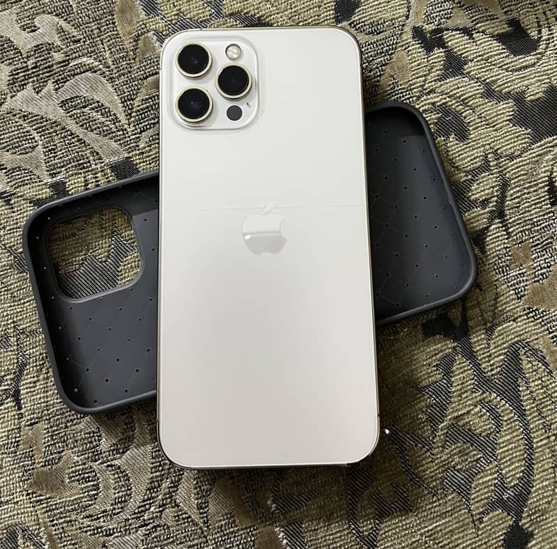 Apple iPhone 12 Pro Max 0