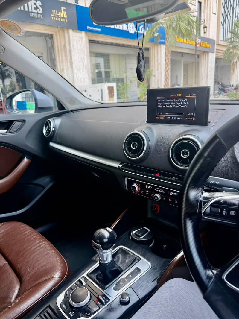 Audi A3 1