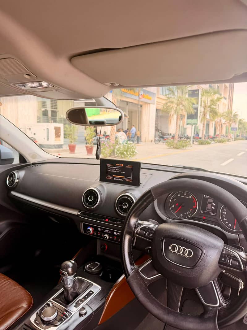 Audi A3 8