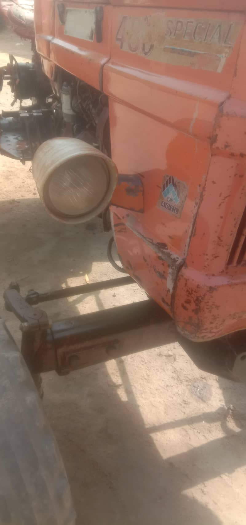 Tracktor model 2000 0