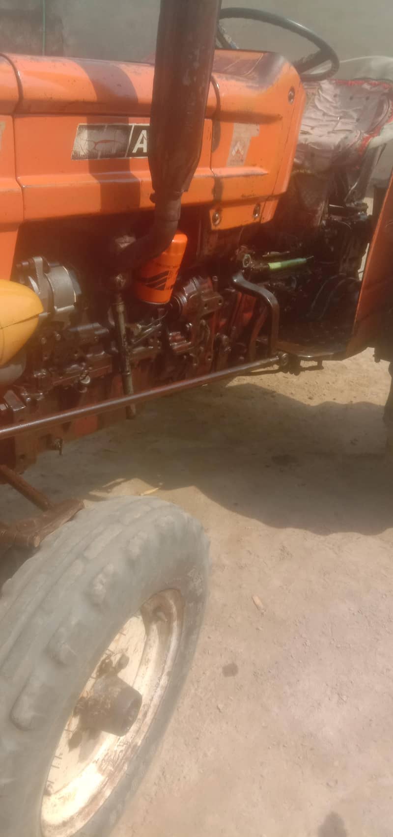 Tracktor model 2000 3