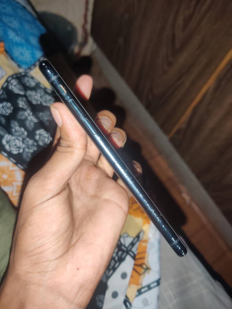 Apple iPhone XR 2